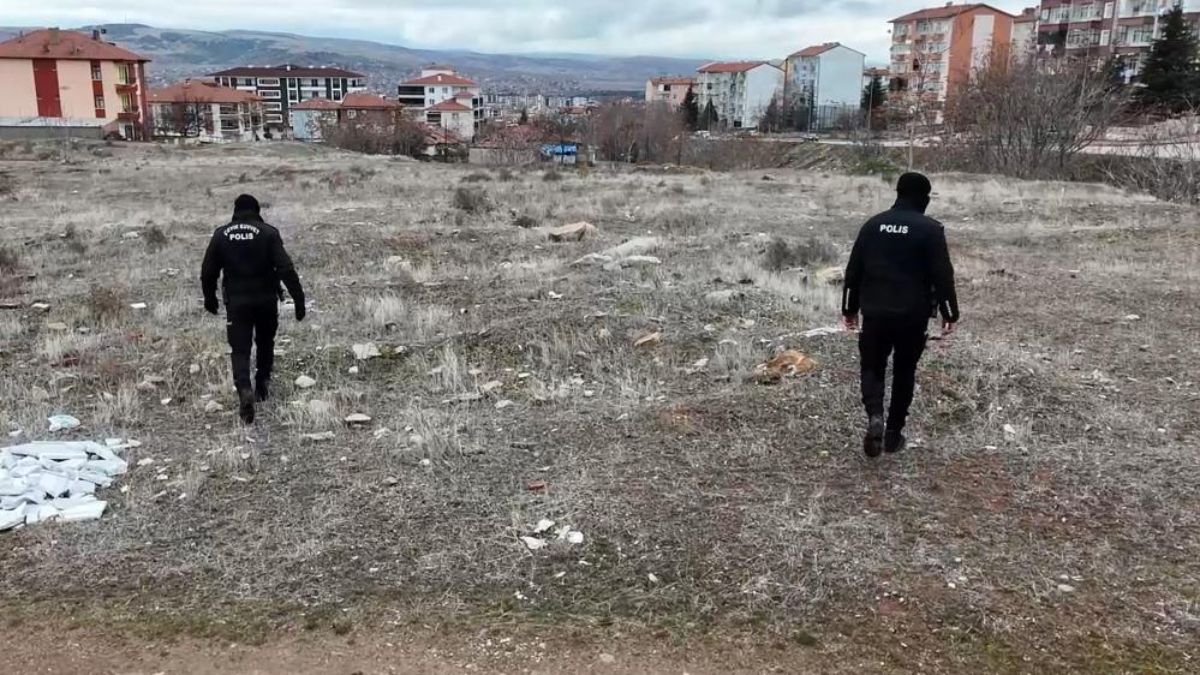 Kırıkkale’de 7 gündür aranan yaşlı adamın cesedi boş arazide bulundu Kırıkkale’de 7 gündür aranan yaşlı adamın cesedi boş arazide bulundu
