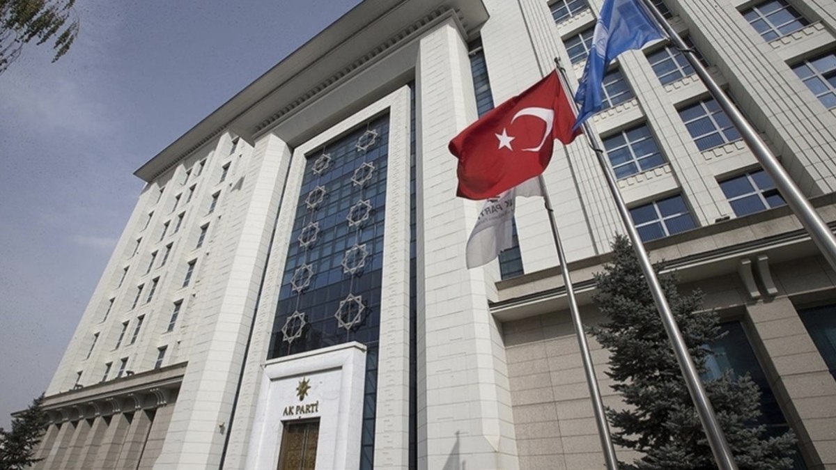 AK Parti'de yeni MKYK belli oldu: İşte o isimler..