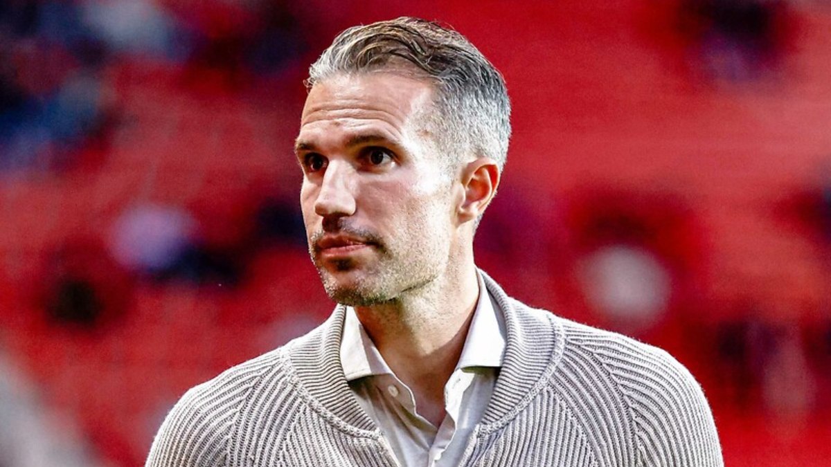 Feyenoord'un yeni teknik direktörü Robin van Persie oldu