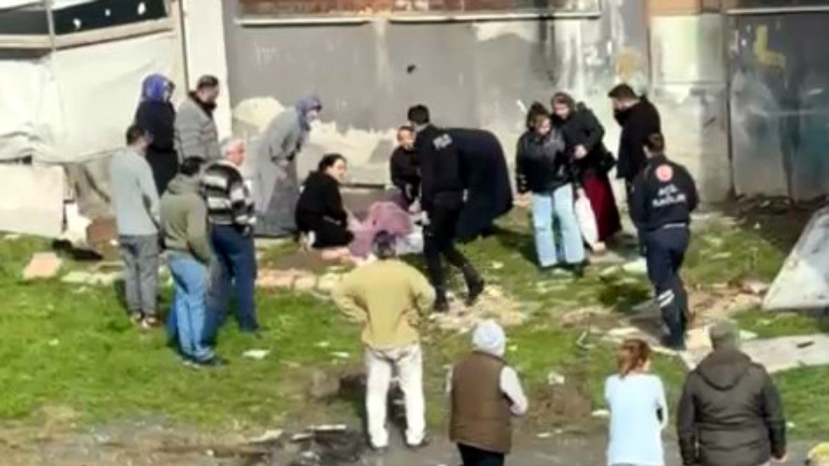 İstanbul’da evinin camlarını silerken 3’üncü kattan düştü