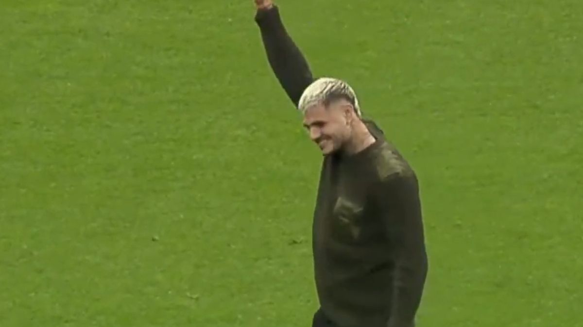 Mauro Icardi, Galatasaray taraftarına üçlü çektirdi