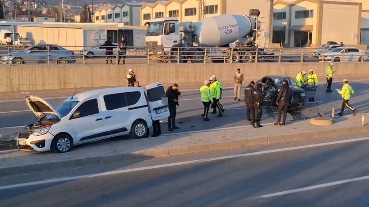 Kahramanmaraş'ta trafik kazasında 4 kişi yaralandı