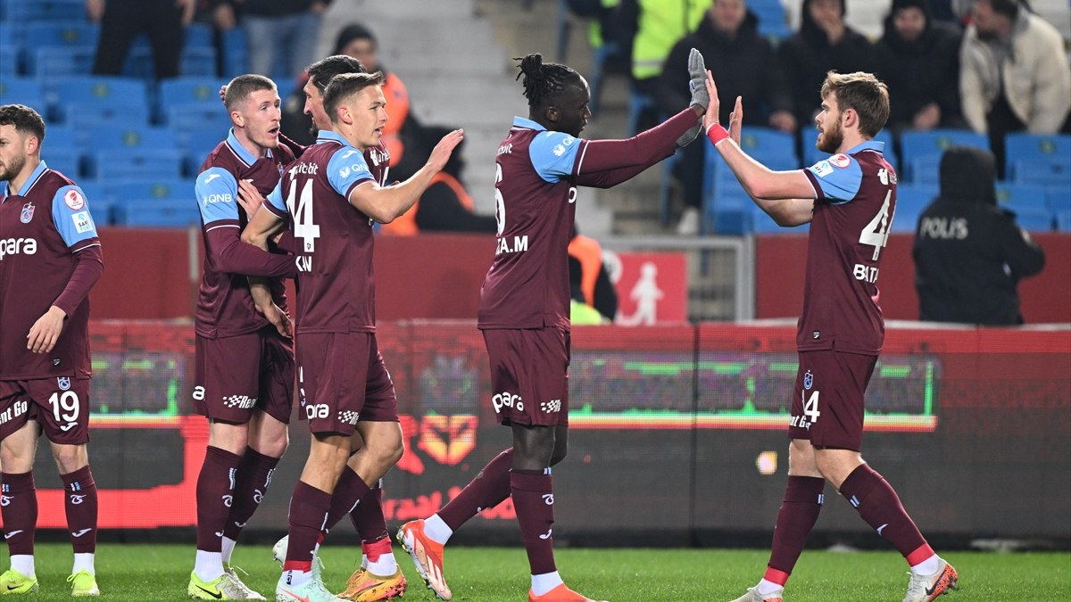 Türkiye Kupası'nda Trabzonspor'dan Çaykur Rize'ye 5 gol