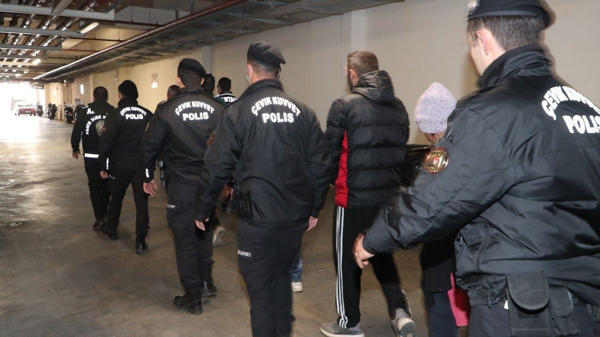 Antalya’da aranan 542 kişi tutuklandı