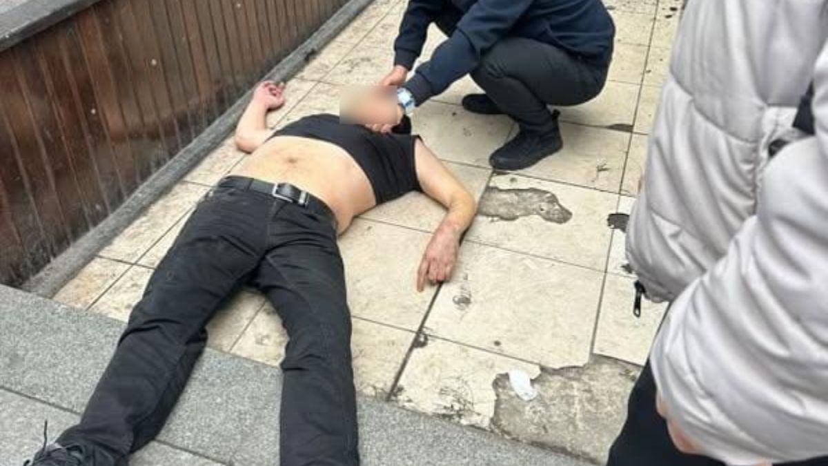 Ankara'da arkadaşını bıçaklayıp 4. kattan atlayan şahıs ağır yaralandı
