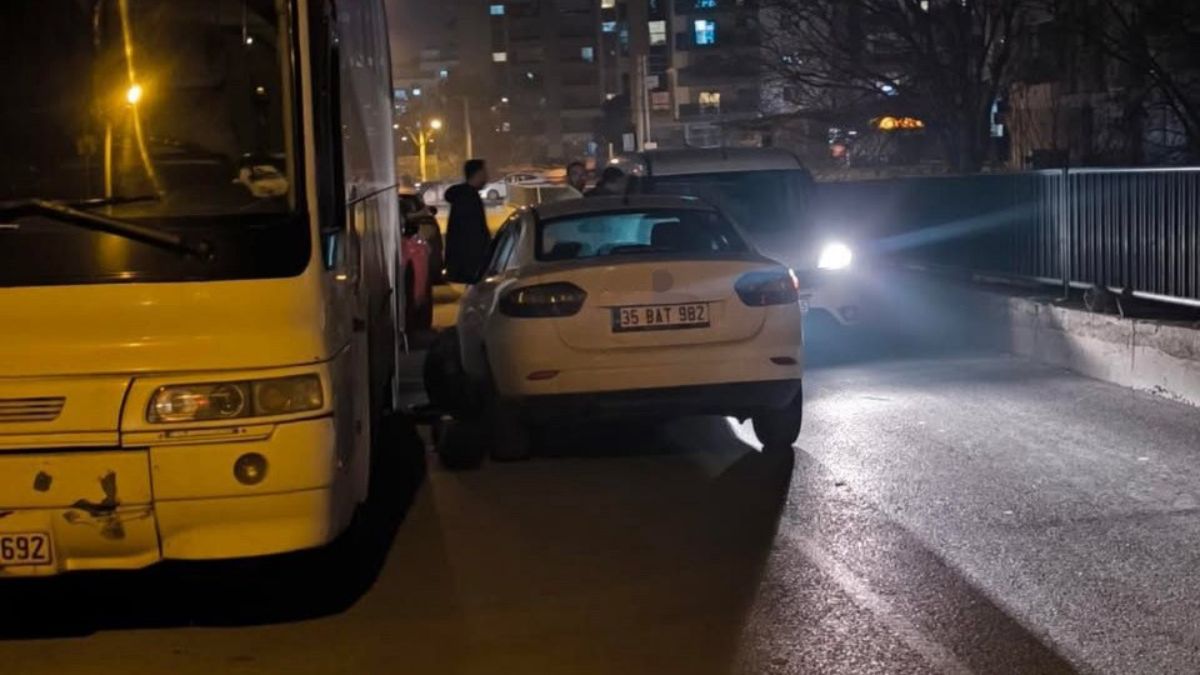 İzmir’de maskeli saldırgan dehşeti: Araçtakilere kurşun yağdırdı