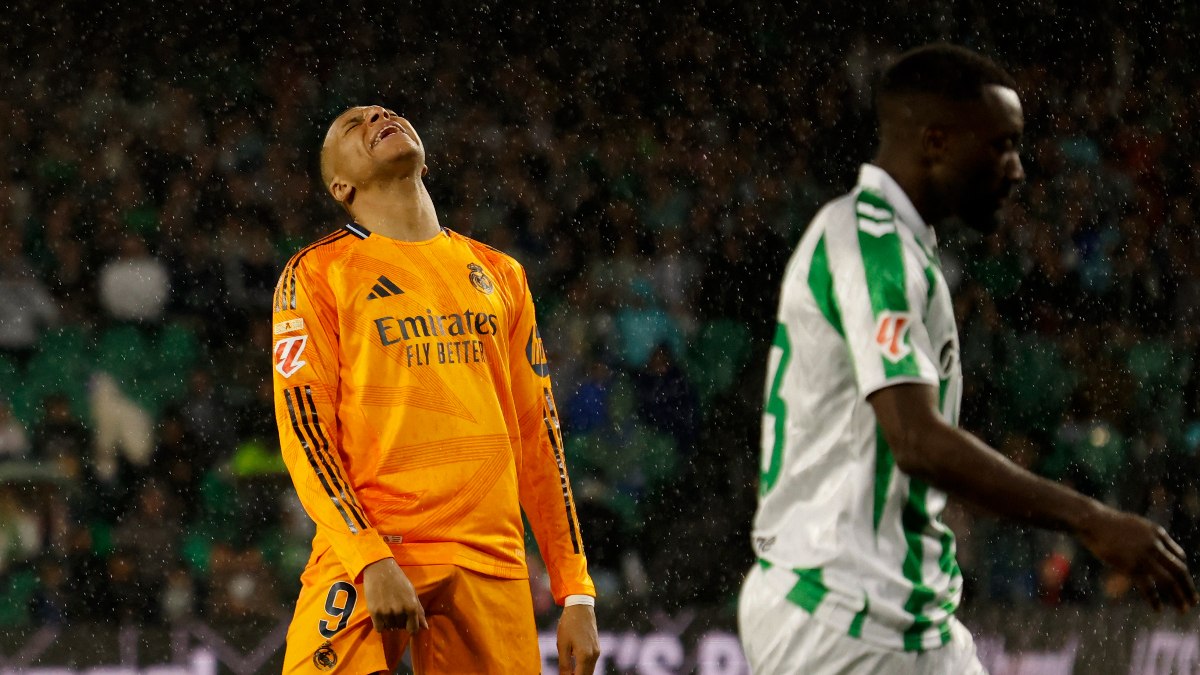 Real Madrid, Real Betis'e boyun eğdi