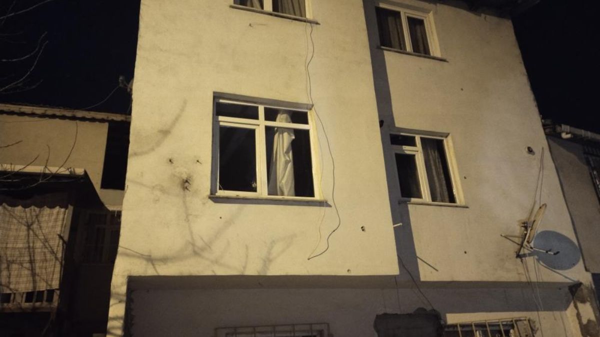 İstanbul Ataşehir’de binayı kurşunladılar