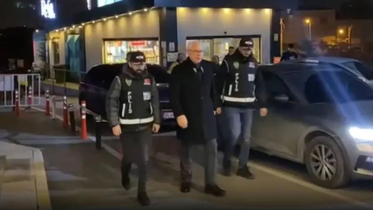Beykoz Belediyesi’ne operasyon: Şüpheliler, sağlık kontrolü için hastanede