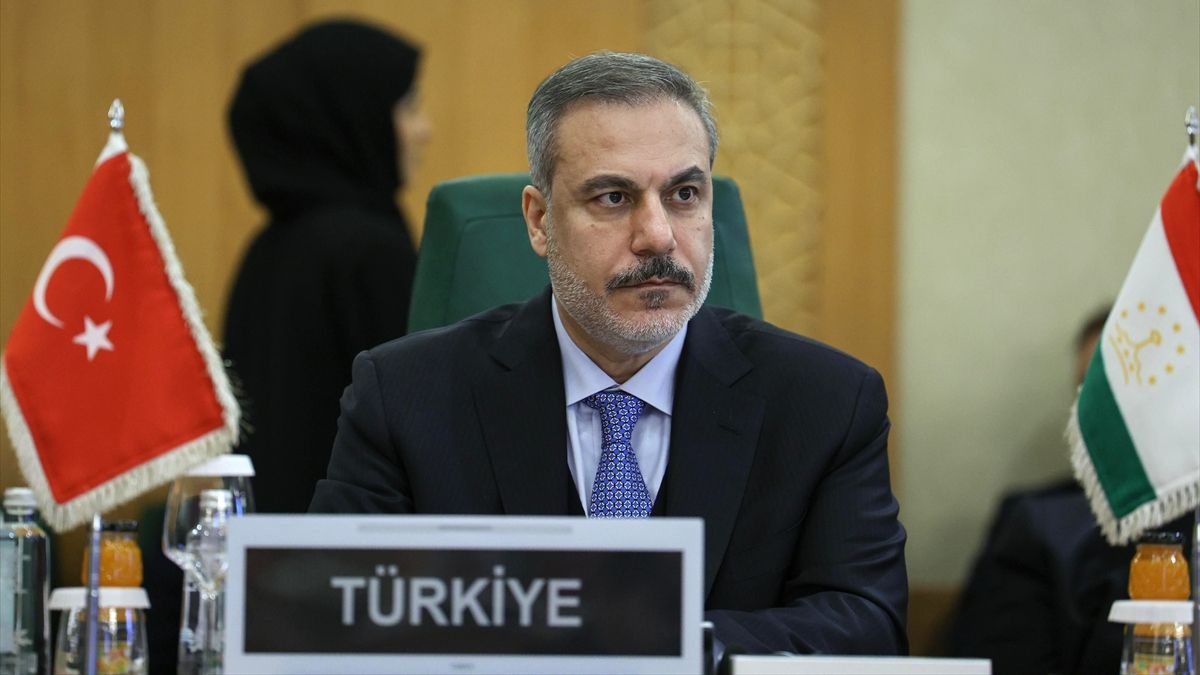 Bakan Fidan: Suriye’nin İİT’ye yeniden üye kabul edilmesini memnuniyetle karşılıyoruz