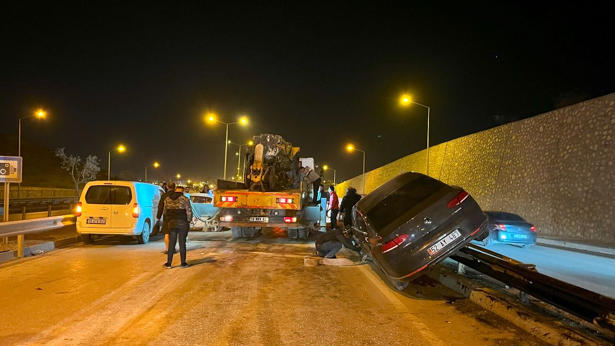 Hatay’da trafik kazası: 2 yaralı