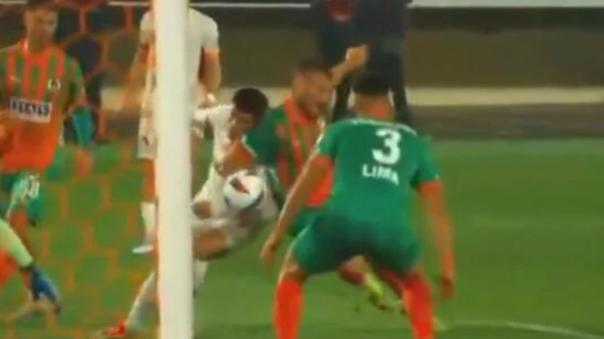 Galatasaray'dan penaltı itirazı! Oyun devam etti