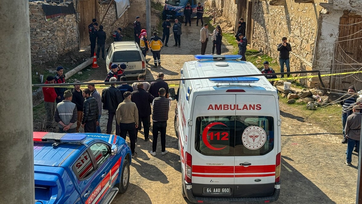 Uşak'ta komşusu tarafından av tüfeğiyle vurulan iki kişi öldü