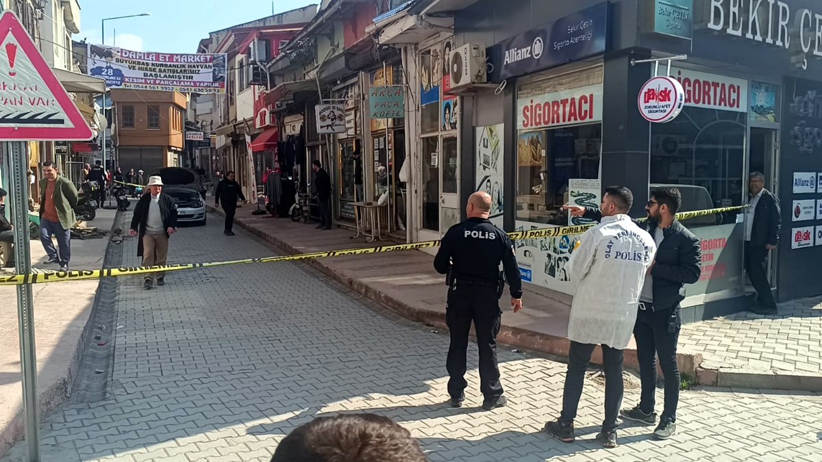 Afyonkarahisar'da el şakası tartışması kanlı bitti: 6 yaralı