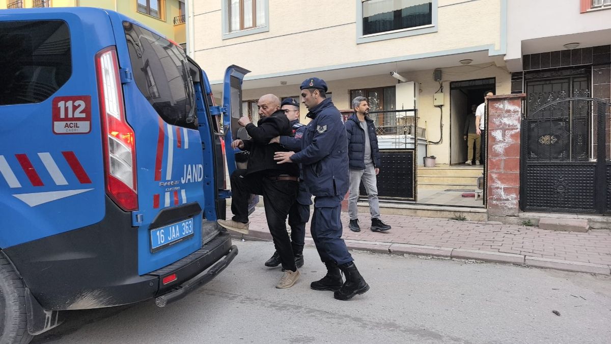 Bursa’da 3 kişiyi bıçak ve çekiçle yaralayan zanlı hakkında karar