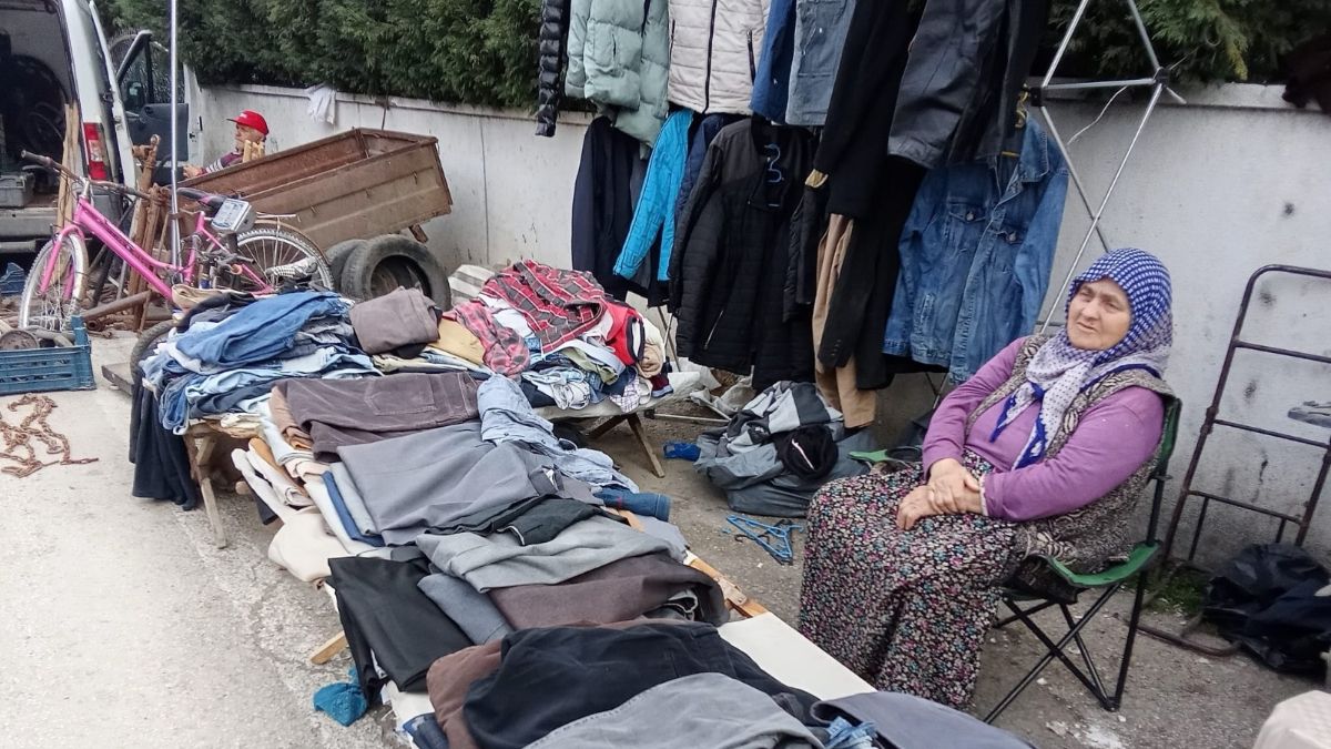 Sakarya’da ikinci el eşya satarken dolandırıldı