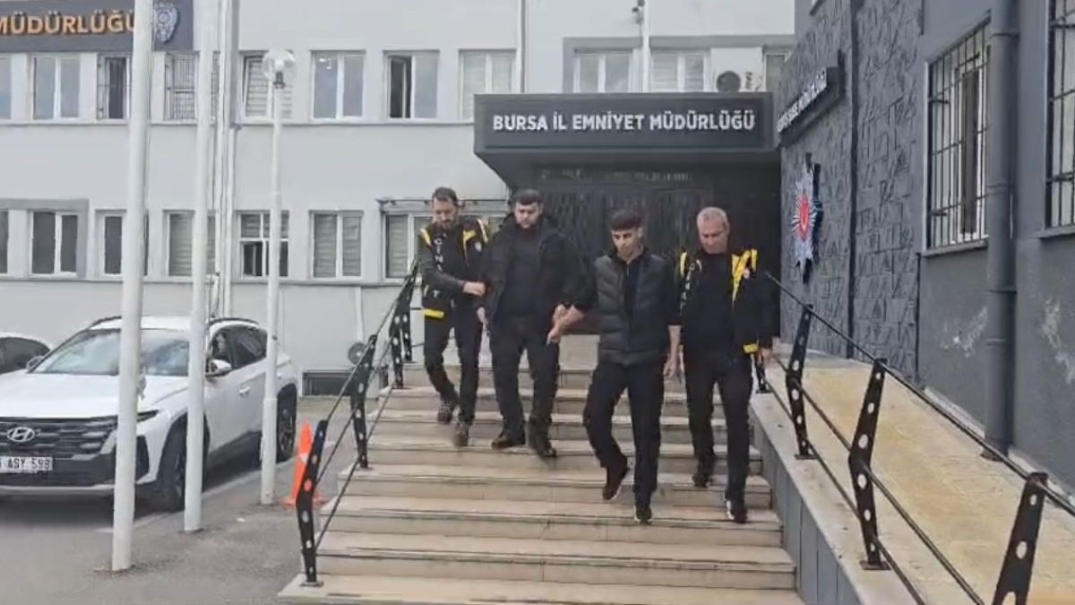 Bursa'da 18 yaşındaki genci yaralayan 2 şüpheli tutuklandı