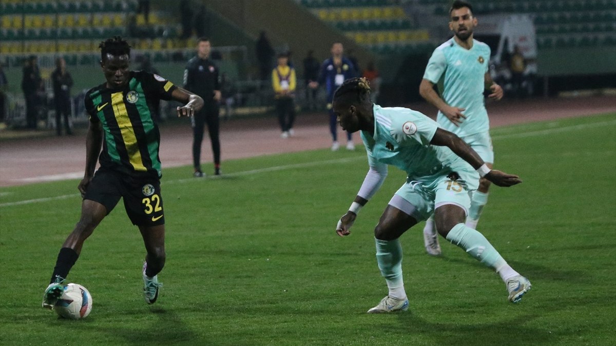 Esenler Erokspor, Şanlıurfaspor deplasmanında kazandı