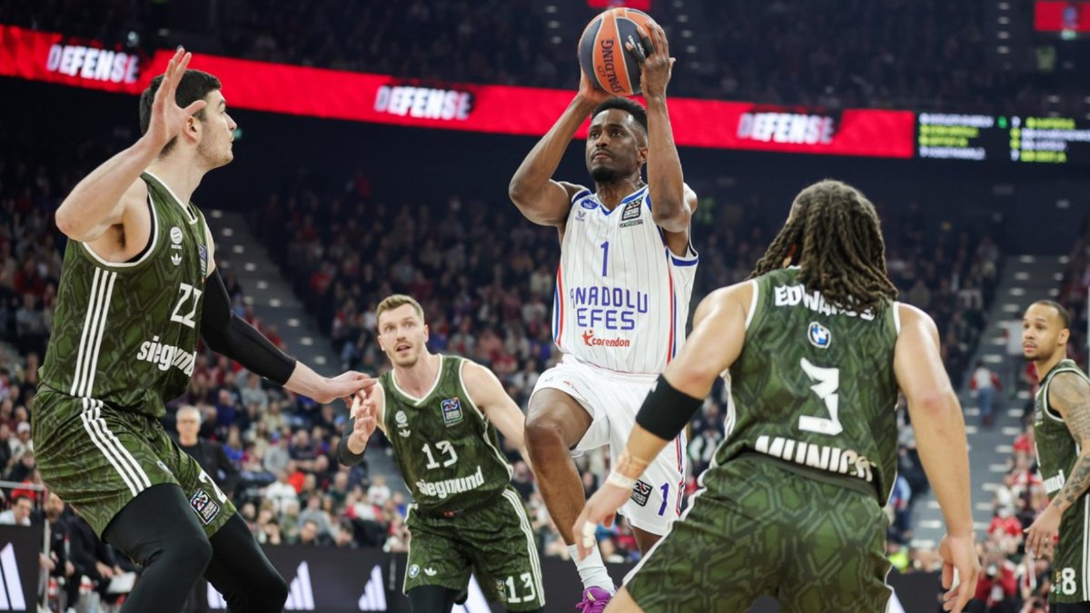 Anadolu Efes, Bayernn Münih karşısında galip