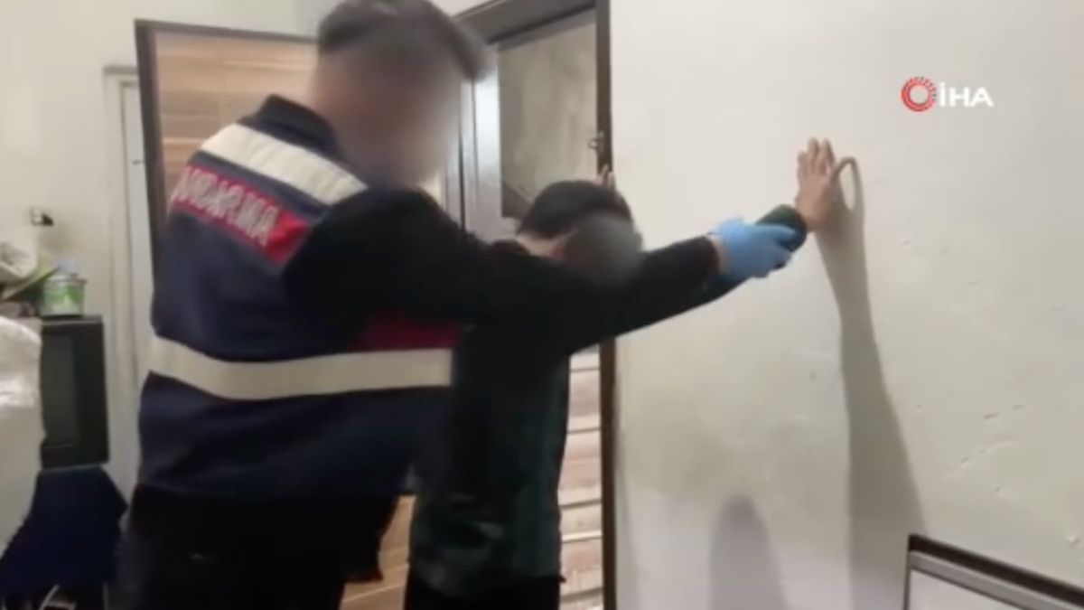 Mersin'de müstehcenlik operasyonu: 1 sapık yakalandı