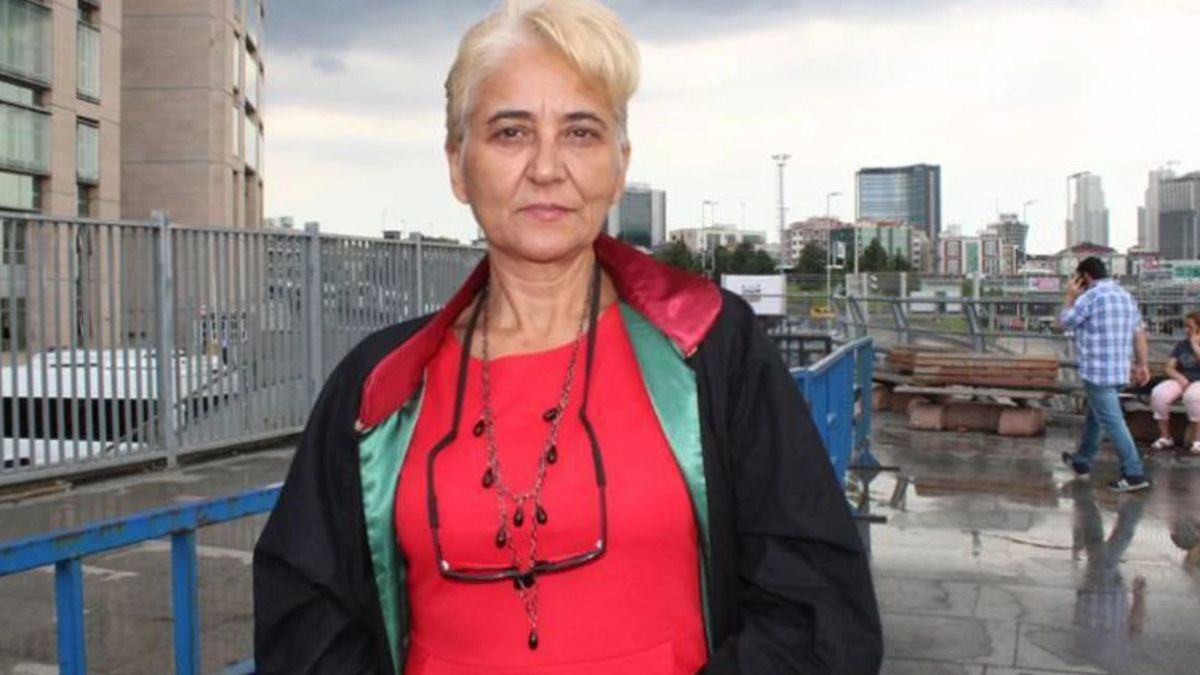 Hayvanlara Adalet Derneği Başkanı Hülya Yalçın: Köpekler görevlilerin boynunu koparıp atsın