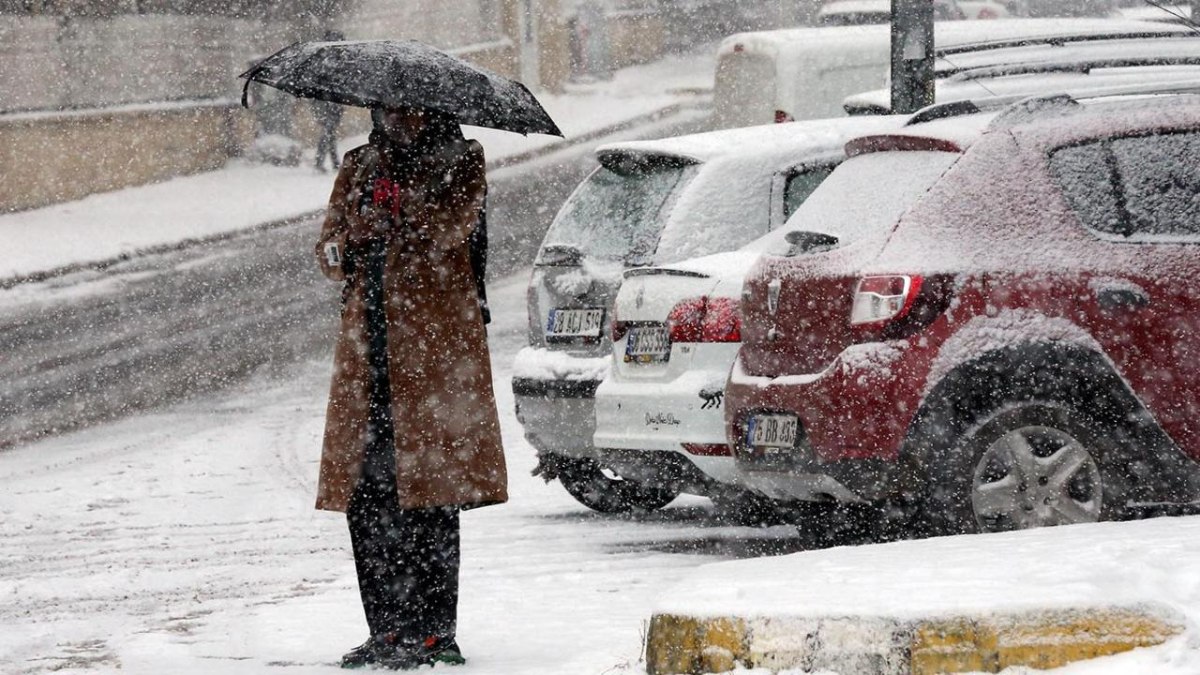 Soğuk ve yağışlı hava geri döndü