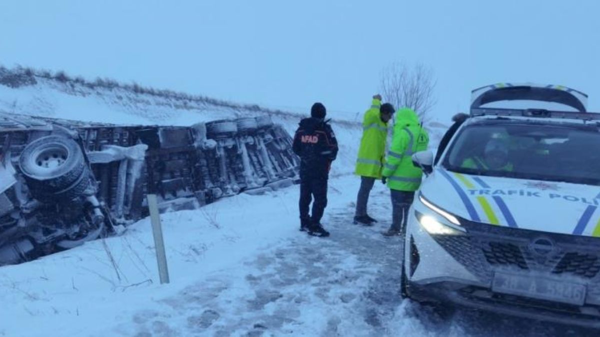 Kayseri'de karda mahsur kalan 103 kişi kurtarıldı