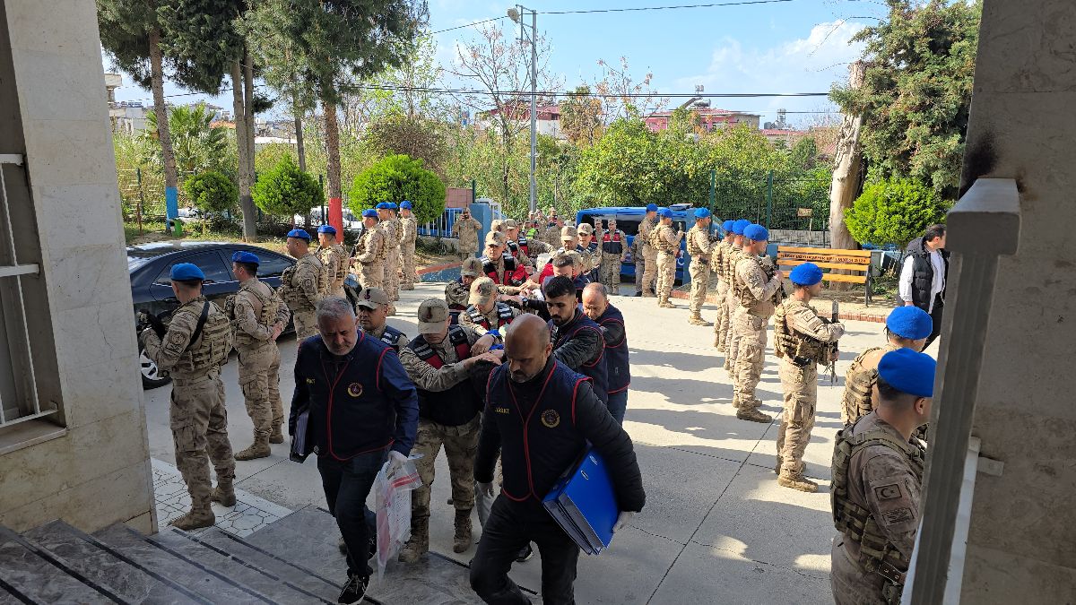 Hatay'da genci öldürdükten sonra tüfeğin dipçiğiyle cesedine vurdu