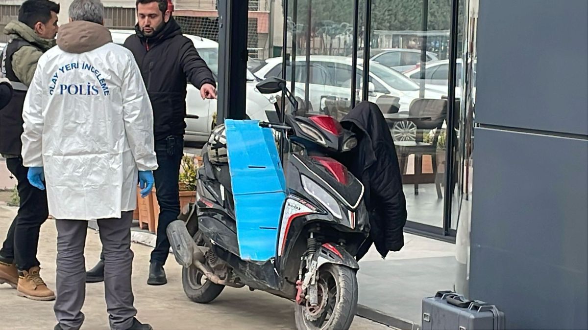 Sakarya'da yarım saatte 3 ayrı iş yerine silahlı saldırı: 1 ölü