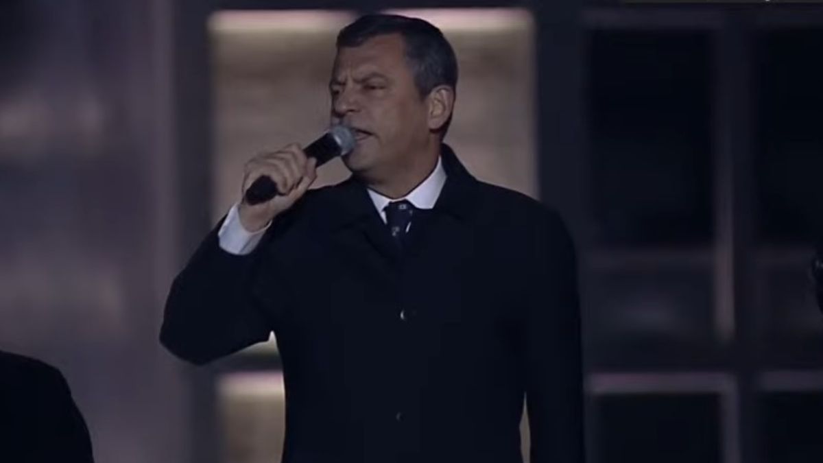 Özgür Özel Saraçhane'de: Sokak çağrısı yapıyorum
