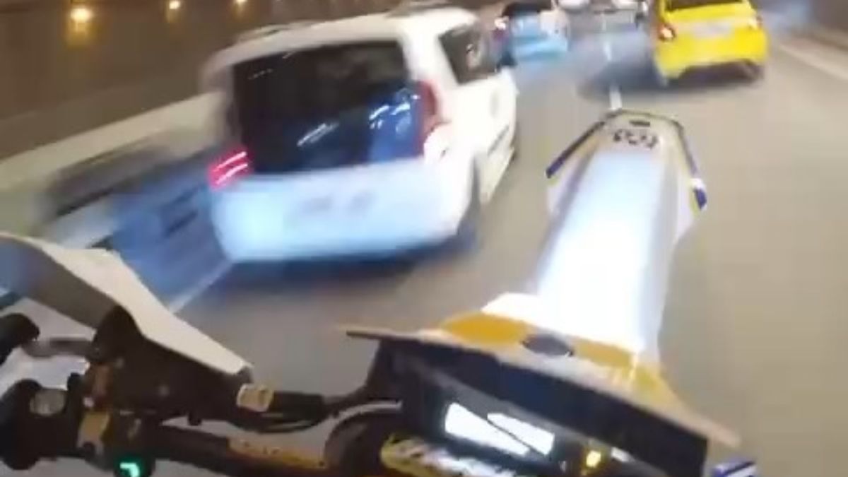 Bursa'da trafikte ön kaldıran motosikletli maganda yakalandı