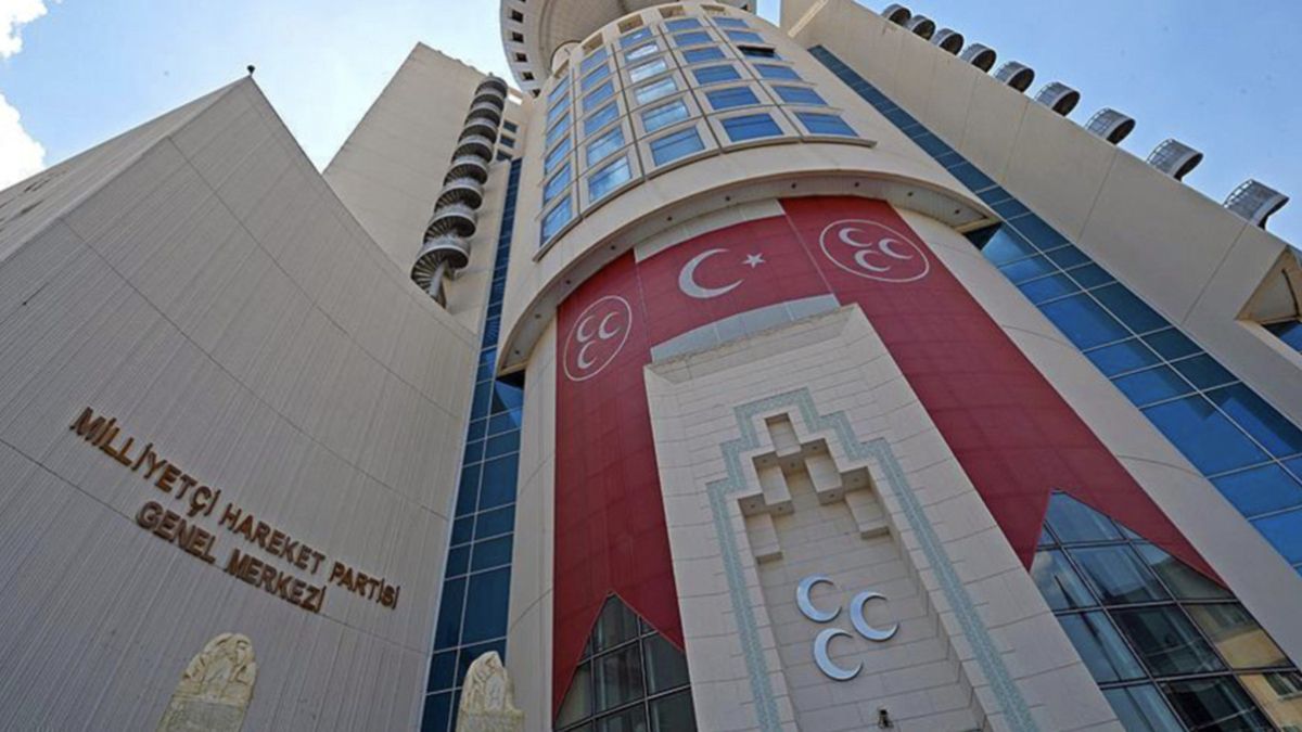 MHP'li Feti Yıldız: Özgür Özel'in kurultay kararı alması mümkün değil