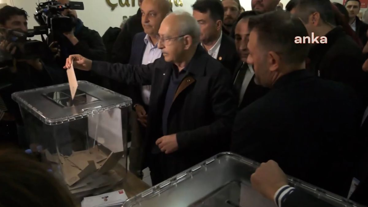Kemal Kılıçdaroğlu, Ekrem İmamoğlu için oy kullandı