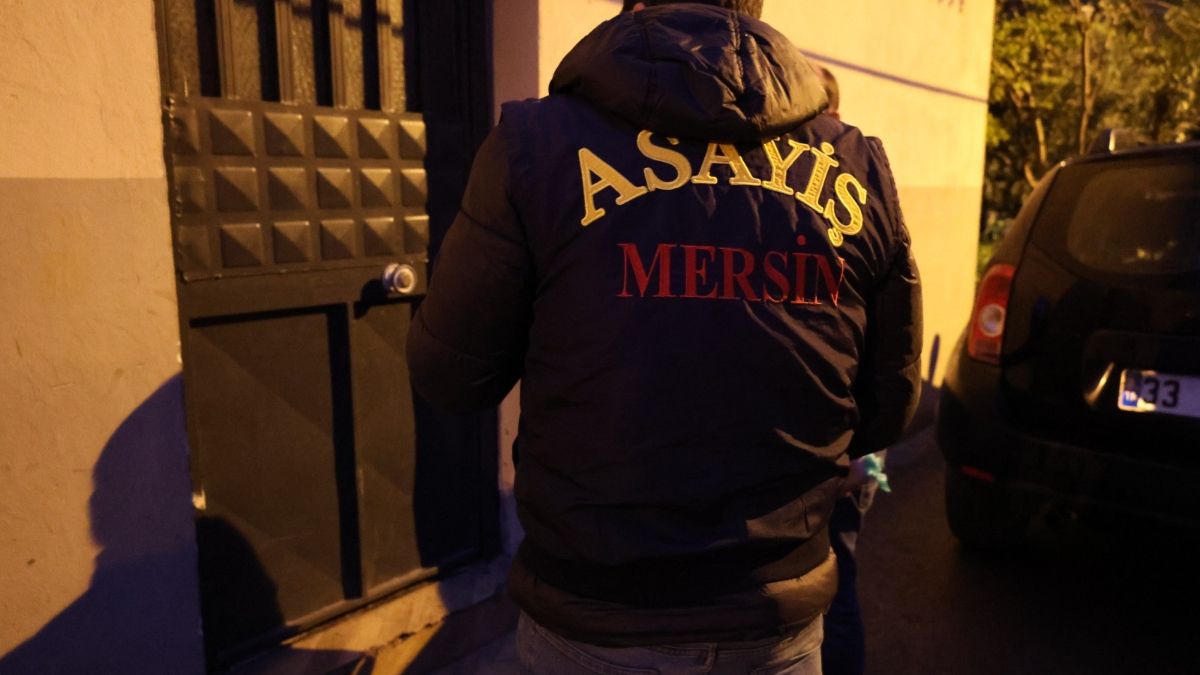 Mersin'de aranan şahıslara yönelik operasyon