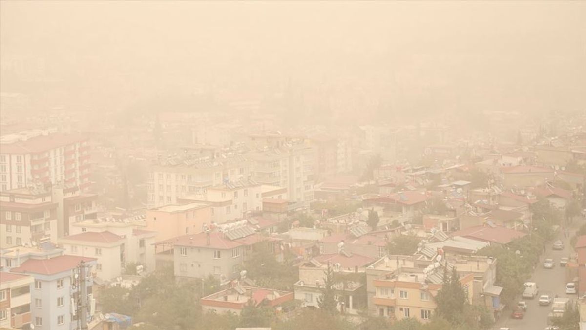 Tekirdağ'da yağmurla birlikte çamur yağdı