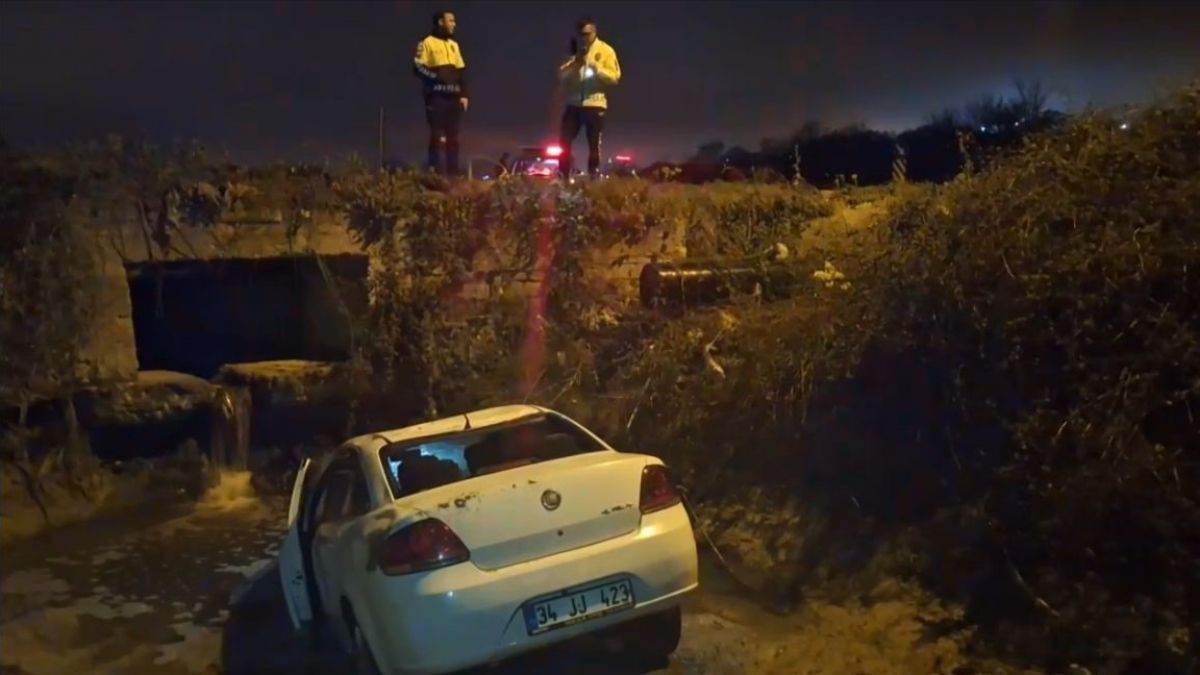 Sinop'ta otomobil su kanalına uçtu: 4 yaralı
