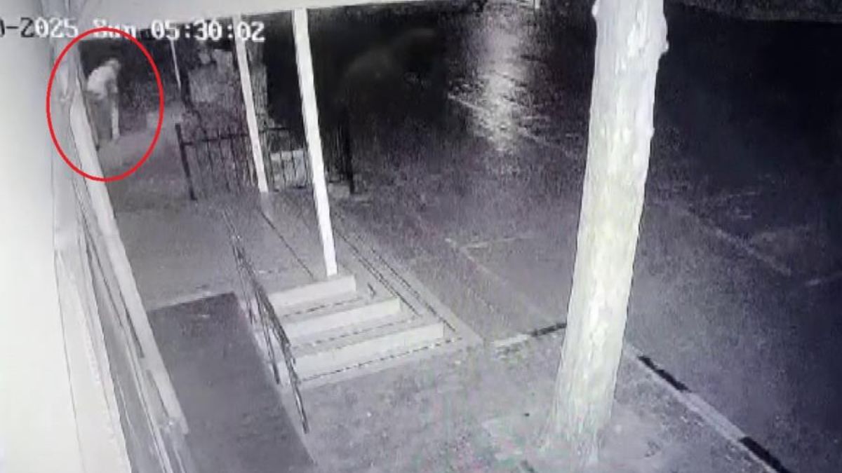 Bursa'da hırsızlar Atatürk büstü çaldı