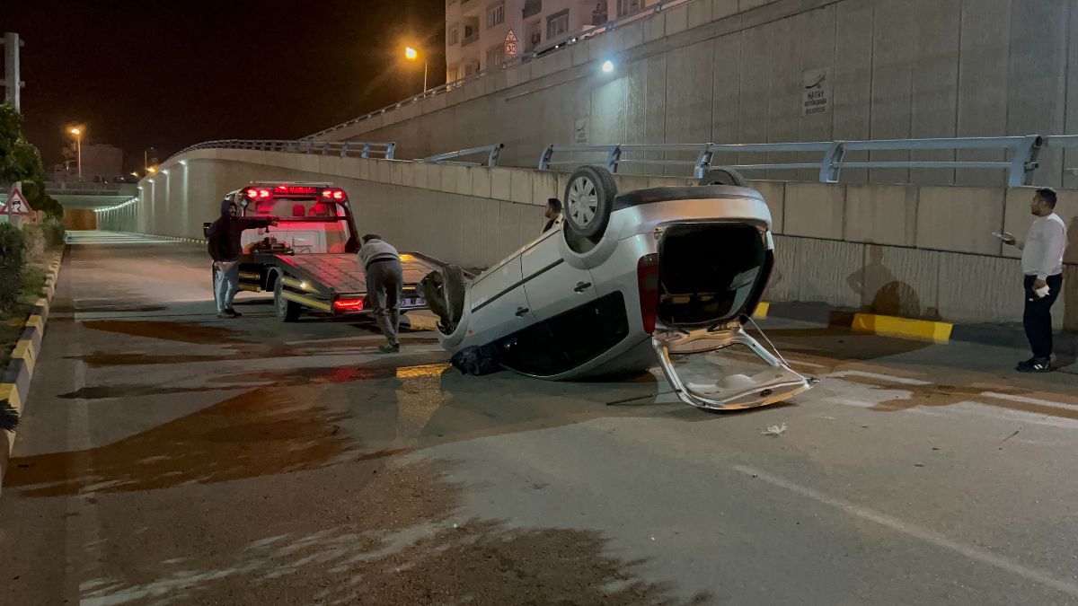 Hatay'da kontrolünü kaybettiği araç takla attı