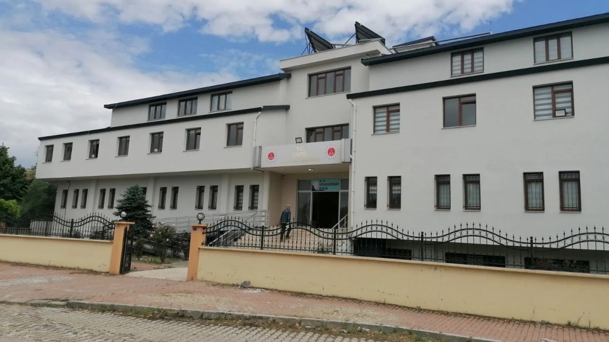 Denizli'de savcıyı hedef gösteren şahıs tutuklandı
