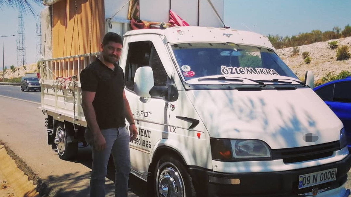 Aydın'da baba yadigarı aracına çarpıp kaçan sürücüye sorumluluk çağrısı