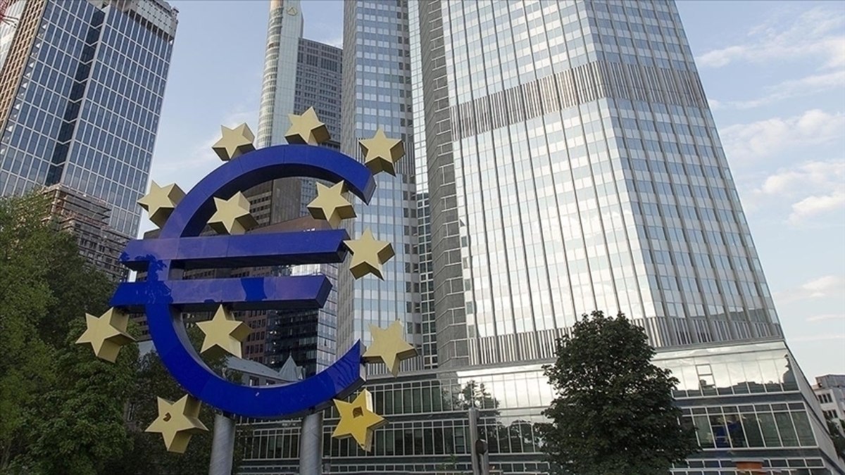 Euro Bölgesi'nin yıllık enflasyonu martta geriledi