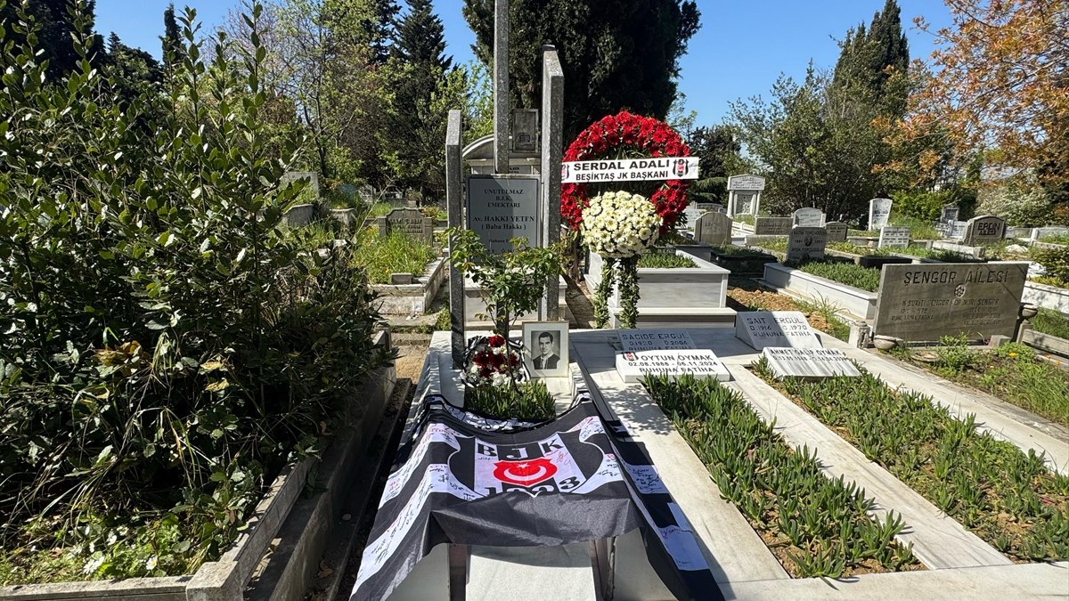 Hakkı Yeten, vefatının 36. yıl dönümünde kabri başında anıldı