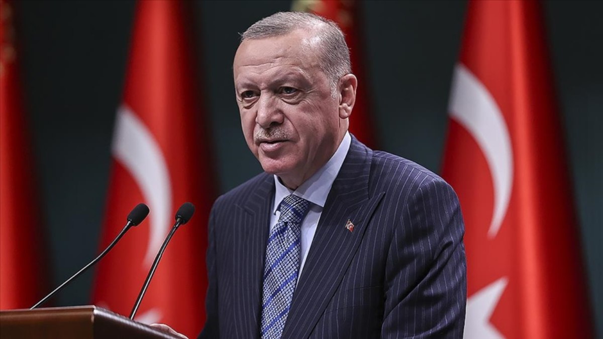 Cumhurbaşkanı Erdoğan: Ana muhalefet sanatçıları fişledi