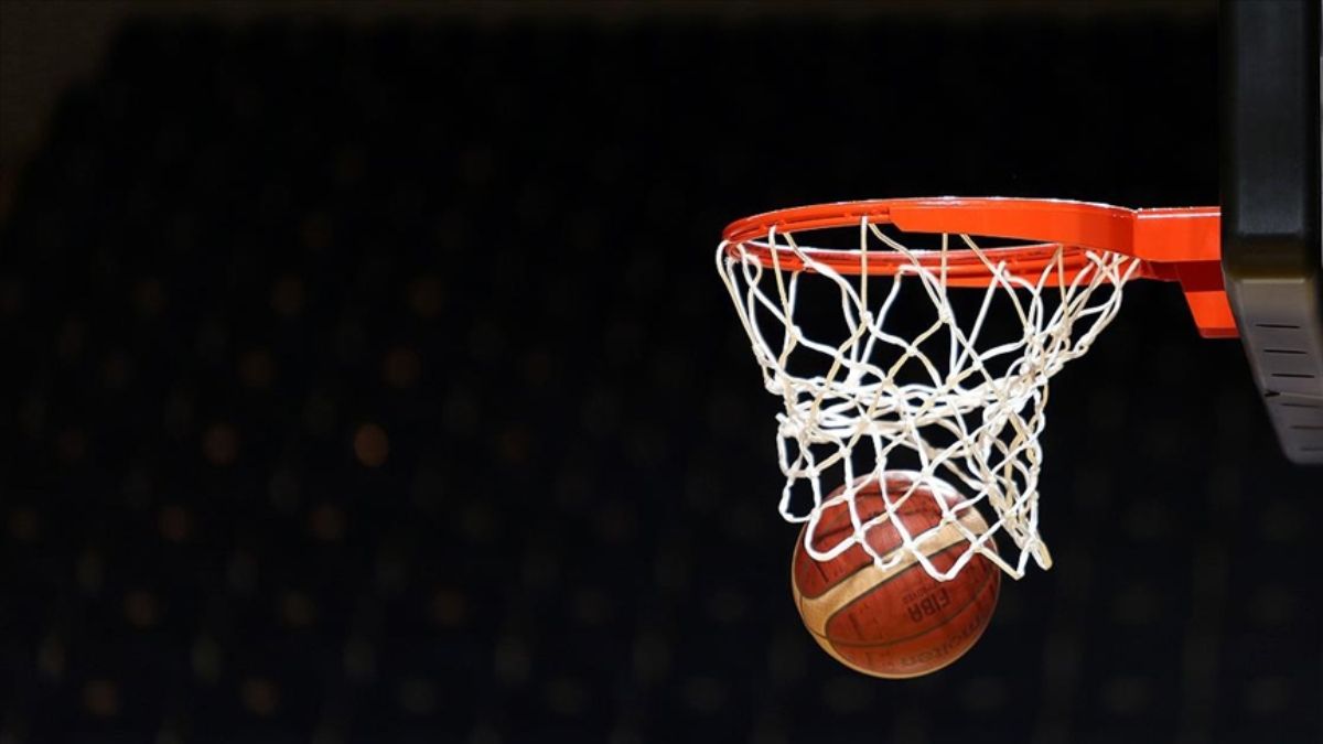 Anadolu Efes ile Fenerbahçe'nin lig maçları ertelendi