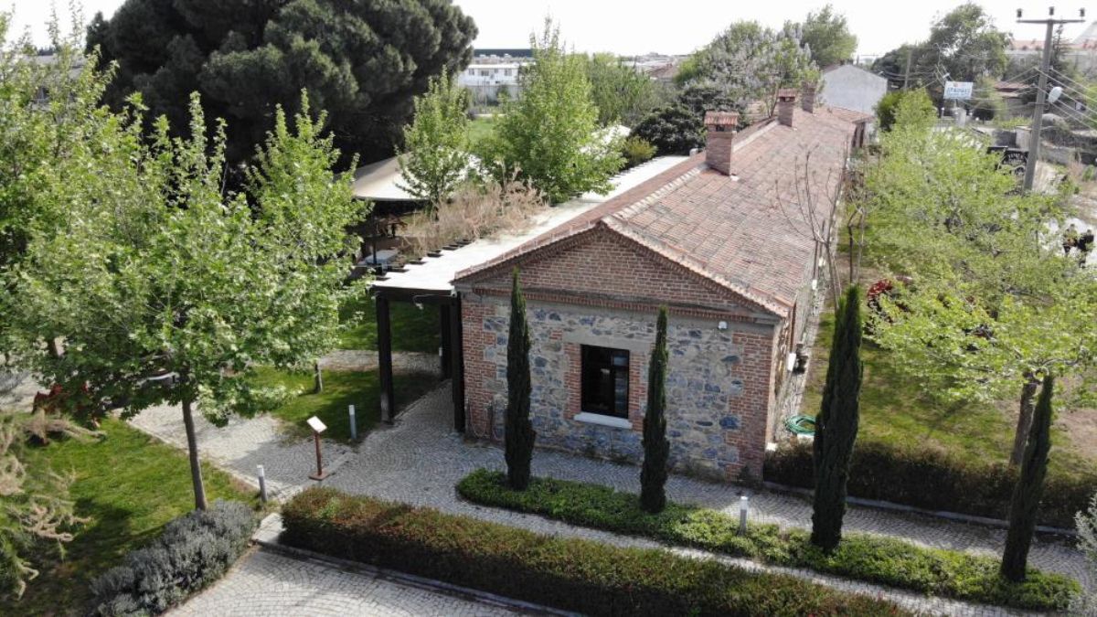 İmamoğlu'nun şirketi, müze bahanesiyle tarihi sabunhaneyi alkollü restorana çevirdi