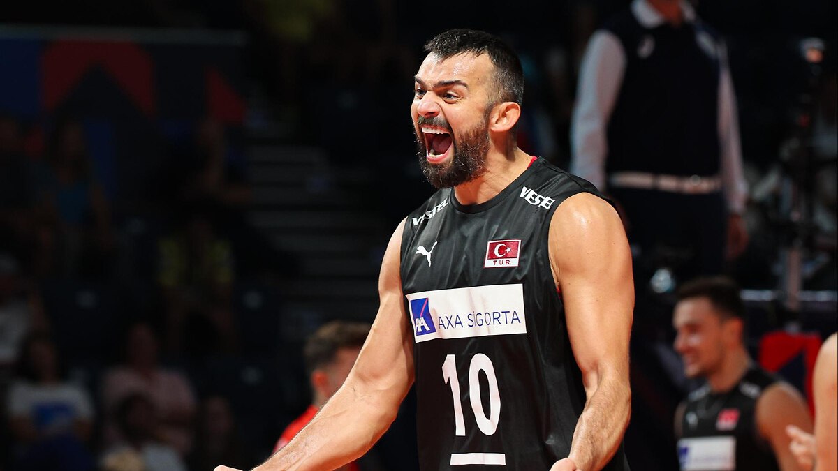 Arslan Ekşi, A Milli Takım'a veda etti