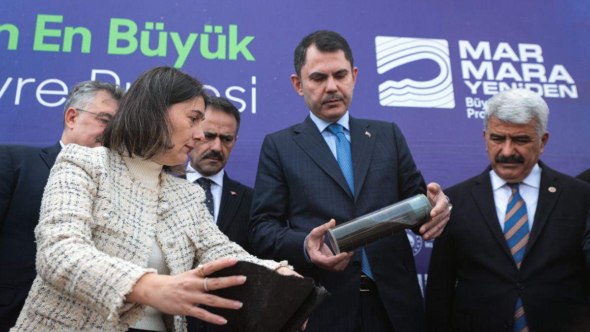 Murat Kurum duyurdu: İzmit Körfezi’nde dip temizliğinin ilk etabı tamamlandı
