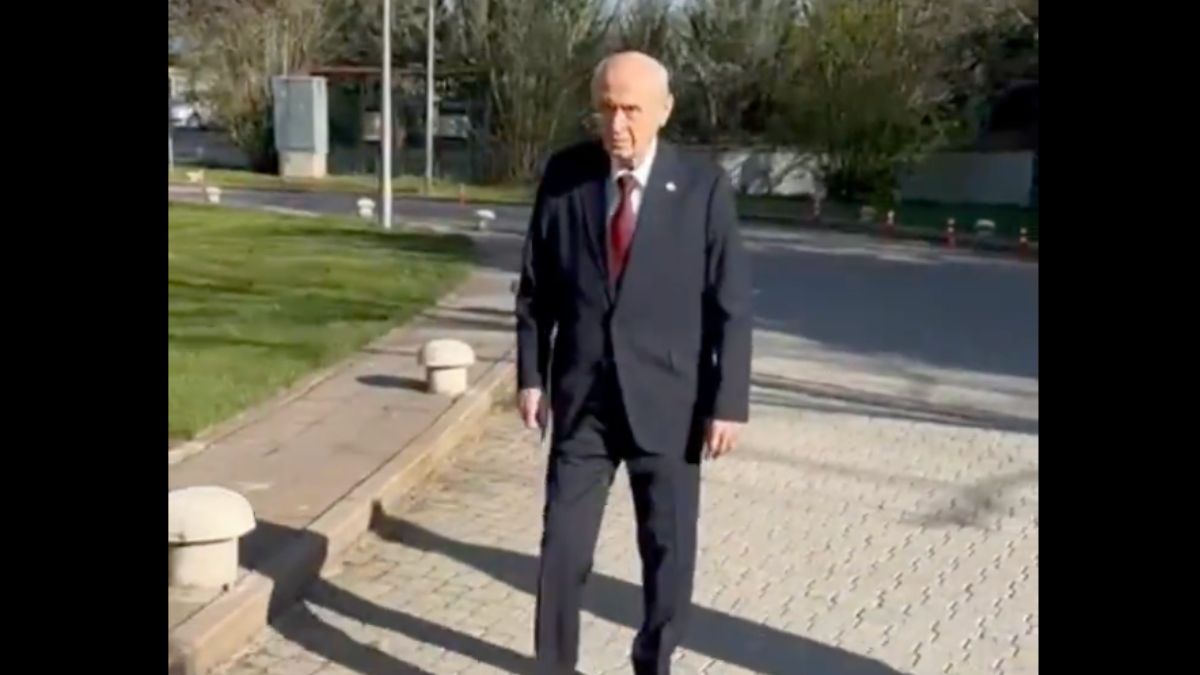 MHP'den 'Devlet Bahçeli' paylaşımı