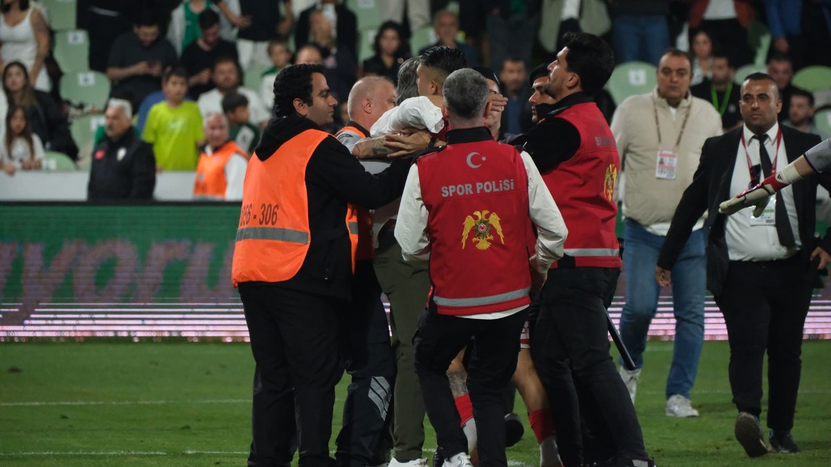 Bodrum FK - Samsunspor maçının sonunda gergin anlar!