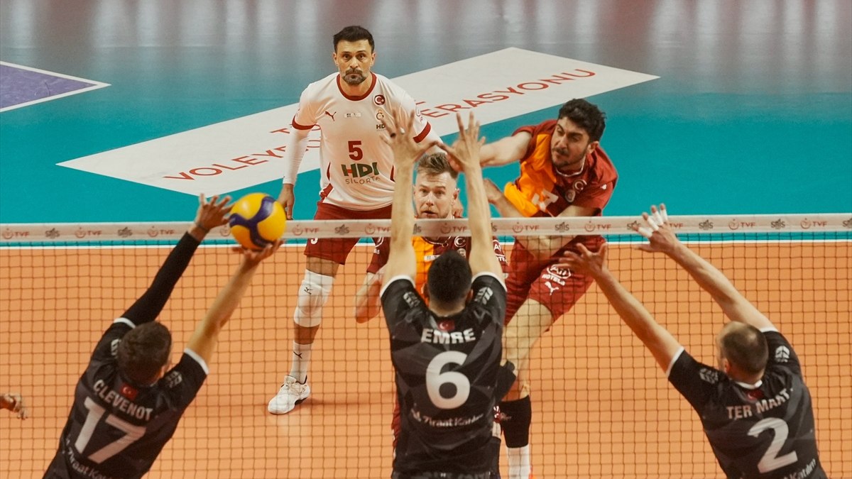 Ziraat Bankkart, Galatasaray'ı yenerek seriyi 2-0'a getirdi